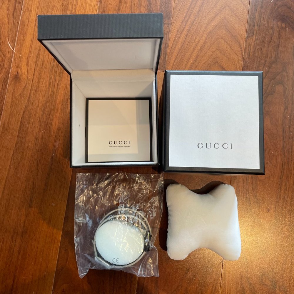 Gucci G-Frame Nylon Strap Wrap Strap Watch Green Swiss Made NWT AND BOX - Picture 7 of 16